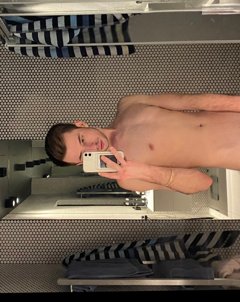 aaantonioo onlyfans leaked picture 1