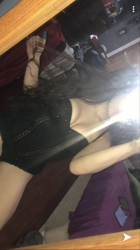 babygirll.xxo onlyfans leaked picture 2