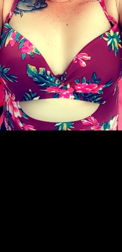 babykk95 onlyfans leaked picture 2