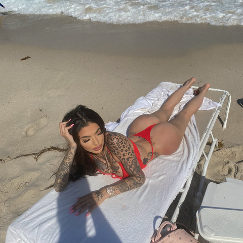 celinapowelltoo onlyfans leaked picture 1