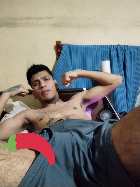 efrenjory onlyfans leaked picture 1