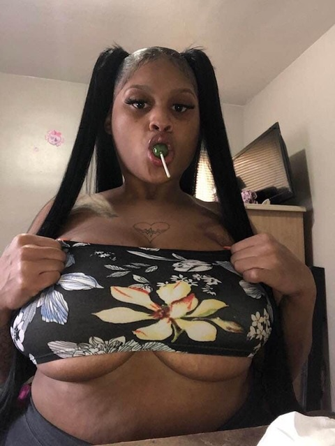 fameashleyy onlyfans leaked picture 2