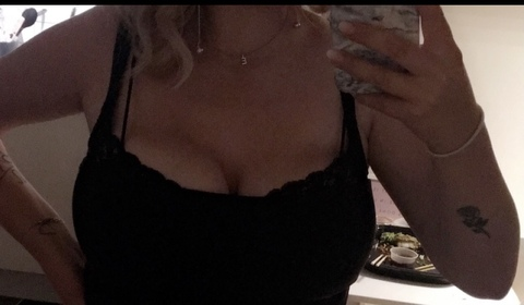 hannaaa21 onlyfans leaked picture 1