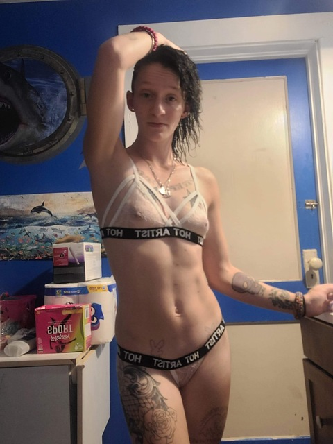 ittybittybanga15 onlyfans leaked picture 2