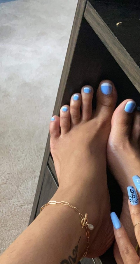 triooftoes onlyfans leaked picture 1